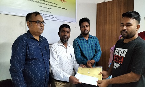 গোপালগঞ্জে দারিদ্র বিমোচন প্রকল্পের প্রশিক্ষণপ্রাপ্ত প্রান্তিক জনগোষ্ঠীর মধ্যে সনদপত্র বিতরণ