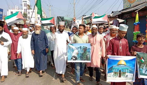 ফিলিস্তিনে হামলার প্রতিবাদে সুবর্ণচরে বিক্ষোভ সমাবেশ 