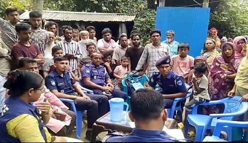 চাঁদপুরে গলায় ফাঁস দিয়ে প্রবাসীর স্ত্রীর আত্মহত্যা