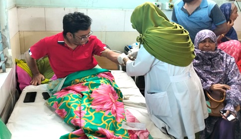 বগুড়া জেলা ছাত্রলীগ নেতা মাহফুজের ওপর সন্ত্রাসী হামলার প্রতিবাদ ও গ্রেফতারের দাবি