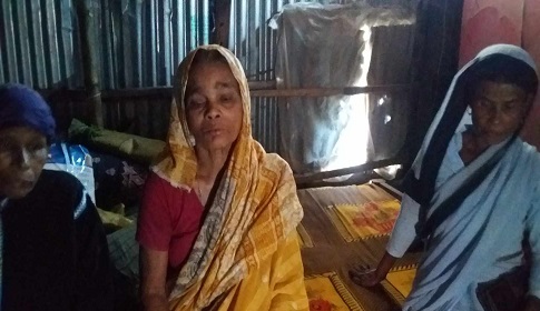 ‘গুলি খাইয়্যা আমার পুত জালাল মইর‌্যা গিয়া সব শেষ অইয়্যা গেছে’