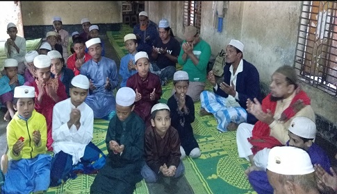 সাংবাদিক মাসুদের মা রেহিজা খাতুনের মাকফেরাত কামনায় মিলাদ ও দোয়া