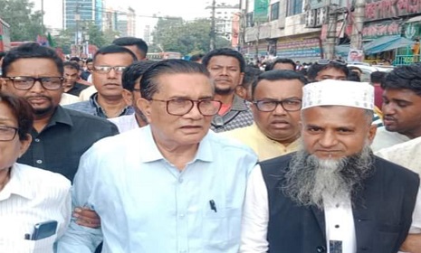 নড়াইল-২ আসনে আওয়ামী লীগের মনোনয়নপত্র সংগ্রহ করলেন মাশরাফি বিন মুর্তজা