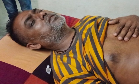 জমিজমা নিয়ে বিরোধে ব্যবসায়ীকে মারপিট