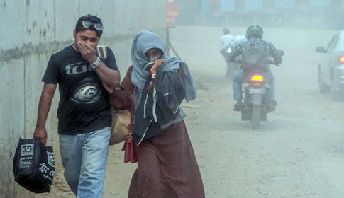 কর্মকর্তাদের সন্তানরা বিদেশে, তাই বায়ুদূষণ নিয়ে মাথাব্যথা নেই: হাইকোর্ট