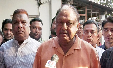 ‘পোশাক রপ্তানিতে চিন্তা নেই, কমছে না চিনির দাম’