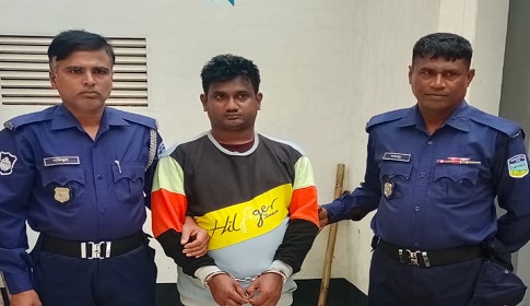 তদন্ত করতে গিয়ে চুরির মাল সহ চোর গ্রেপ্তার