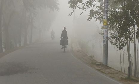 শীতে কাবু কুড়িগ্রামের চরাঞ্চলের মানুষ, তাপমাত্রা  ১১.৪ ডিগ্রি সেলসিয়াস