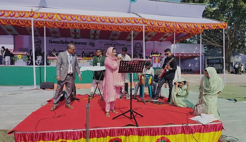 ভোটের আগেই কোটালীপাড়াবাসী মেতেছে ভোট উৎসবে