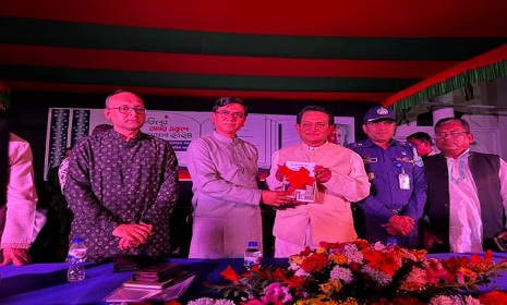 ফরিদপুরে ৭ দিনব্যাপী অমর একুশে গ্রন্থমেলার উদ্বোধন