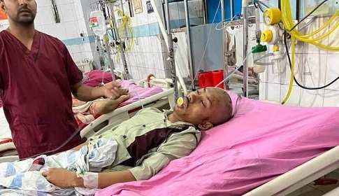 কিশোর গ্যাং’র হামলায় আইসিইউতে মাদ্রাসা শিক্ষার্থী