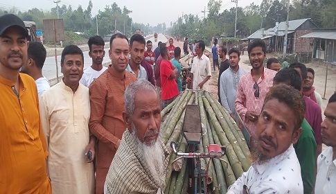 গোবিন্দগঞ্জে বুলবুল’র গণসংযোগে মানুষের ঢল