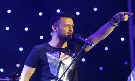 ঢাকা মাতাবেন আতিফ আসলাম