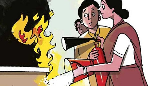 আগুনে পুড়ে ‘কয়লা’ শিশু হাবিবা, দগ্ধ মা-বাবা হাসপাতালে