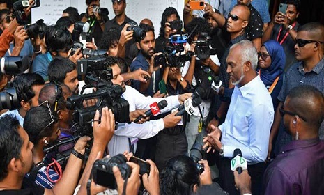 মালদ্বীপে প্রেসিডেন্ট মুইজ্জুর দলের নিরঙ্কুশ জয়