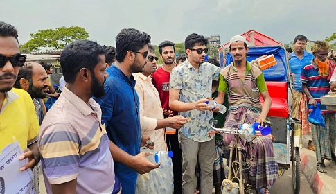 বরগুনায় তীব্র তাপপ্রবাহে ছাত্রলীগের ব্যতিক্রমী উদ্যোগ