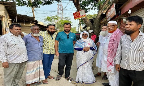 শ্রীনগরে ফিরুজা বেগমের গণসংযোগ অব্যাহত