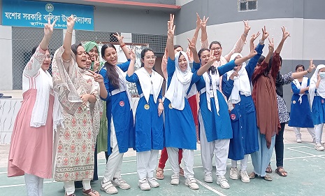 এসএসসিতে দেশ সেরা যশোর বোর্ড, পাশের হার ৯২.৩৩