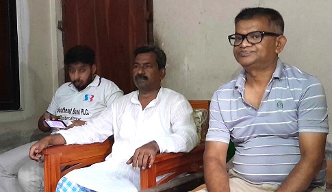 বোয়ালমারীতে নির্বাচন থেকে সরে দাঁড়ালেন চেয়ারম্যান প্রার্থী মিলন মৃধা