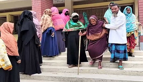 ধামরাইয়ে শান্তিপূর্ণ ভোটগ্রহণ 