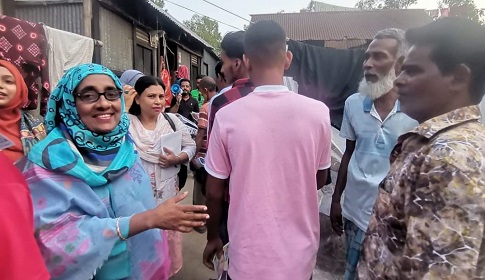 শ্রীনগরে মহিলা ভাইস চেয়ারম্যান পদে কলস প্রতীকের প্রচারণা তুঙ্গে