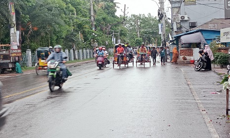 যশোরে রেমালের প্রভাব; সকাল থেকে গুঁড়ি গুঁড়ি বৃষ্টি