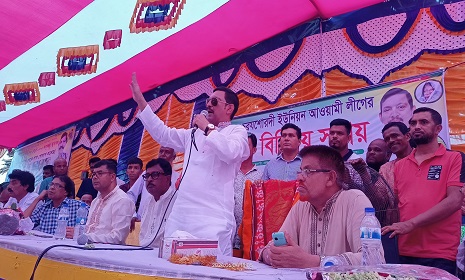 ‘যেই দলই করুক বঙ্গবন্ধুর আদর্শকে ভালোবাসলে আমি বুকে টেনে নিব’