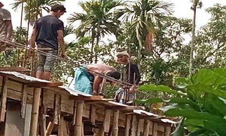 পাংশায় ১৪৪ ধারা ভঙ্গ করে স্থাপনা নির্মাণের অভিযোগ