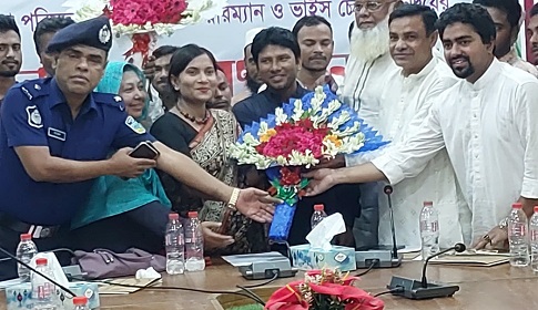 ঈশ্বরগঞ্জে উপজেলা পরিষদ চেয়ারম্যানের বরণ বিদায়