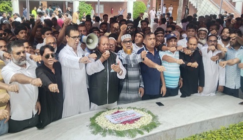 শেখ হাসিনাকে দেশে ফেরাতে শপথ নিয়েছে আ. লীগ 