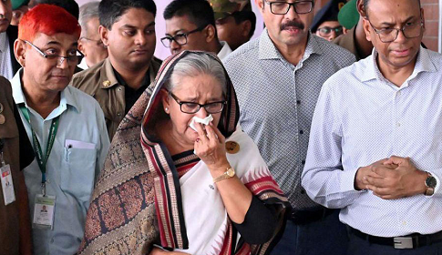 শেখ হাসিনার সময় শেষ, একদিন আগেই জানানো হয় ভারতকে 