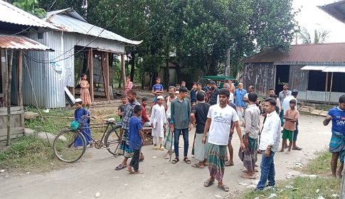 সুবর্ণচরে আওয়ামী লীগ নেতার দখল করা মসজিদের দোকান ঘর উদ্ধার