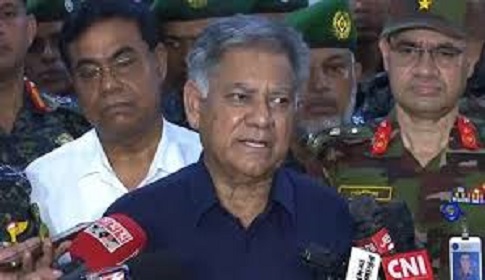 আ.লীগকে স্বরাষ্ট্র উপদেষ্টা: নতুন মুখ নিয়ে দল গোছান