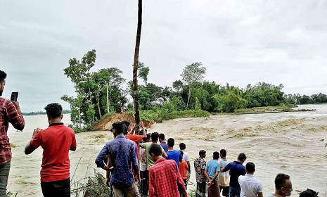 বন্যায় মৃতের সংখ্যা বেড়ে ১৮, পরিস্থিতি উন্নতির আভাস