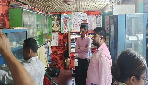 টুঙ্গিপাড়ায় ভুয়া চিকিৎসককে ৩০ হাজার টাকা জরিমানা 