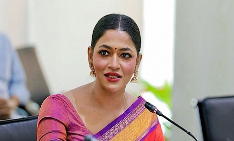 শিল্পী সংঘের নেতাদের ২১ প্রশ্ন ছুড়ে দায়িত্ব ছাড়তে বললেন বাঁধন