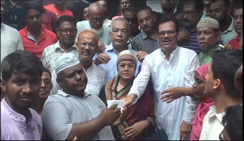 আন্দোলনে নিহত আসিফের পরিবারের পাশে বিএনপির কেন্দ্রীয় নেতা হাবিব