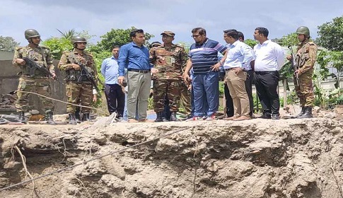 ভৈরবে মেঘনার ভাঙন এলাকা পরিদর্শন করলেন পানি উন্নয়ন বোর্ড ও বিএডিসি কর্তৃপক্ষ