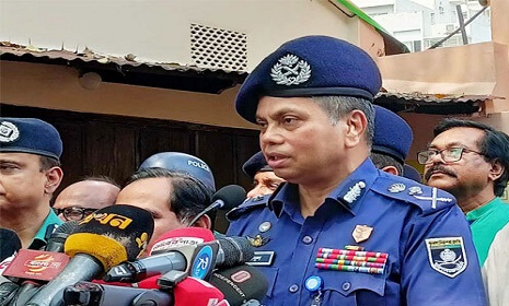 ‘পূজায় জঙ্গি হামলার শঙ্কা নেই, সতর্ক অবস্থানে সব বাহিনী’