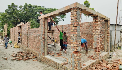 কোটালীপাড়ায় ১০টি অবৈধ স্থাপনা উচ্ছেদ