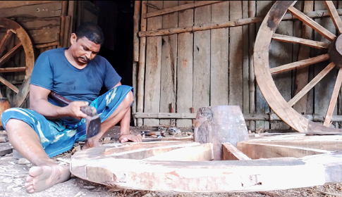 চাকায় ঘোরে ভাগ্যের চাকা