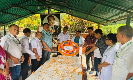 ডা: এস এম চৌধুরী ১৪ তম মৃত্যুবার্ষিকীতে চন্দ্রঘোনা খ্রীষ্টিয়ান হাসপাতালের শ্রদ্ধা