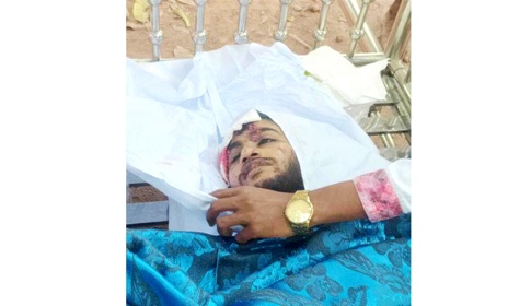 হেডফোন লাগিয়ে রেললাইনে হাঁটার সময় ট্রেনের ধাক্কায় যুবকের মৃত্যু