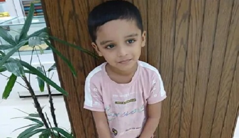 নদীতে কাগজের নৌকা ভাসাতে গিয়ে প্রাণ গেল শিশু হুজাইফার