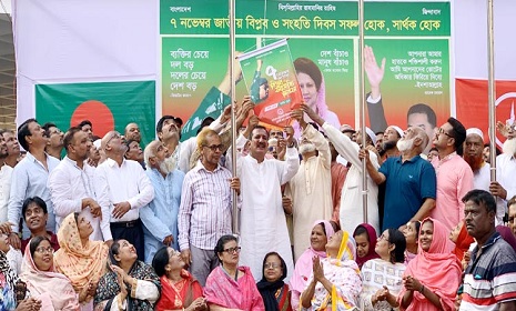 ‘দেশে ফিরিয়ে তারেক রহমানকে মুক্ত রাজনীতি চর্চার সুযোগ দিতে হবে’