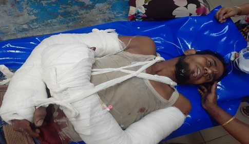 সালথায় যুবককে কুপিয়ে হত্যার চেষ্টা, হাতে-পায়ের রগ কর্তন