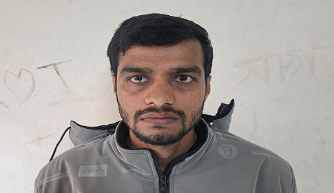 হুজুরদের নিয়ে ফেসবুকে বিতর্কিত পোস্ট, সালথায় যুবক গ্রেপ্তার