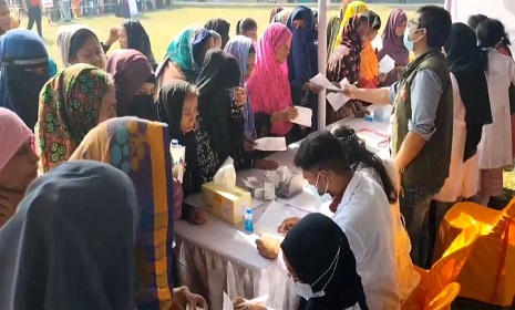 শ্রীমঙ্গলে আড়াই হাজার মানুষকে ফ্রি চিকিৎসা ও ঔষধ প্রদান
