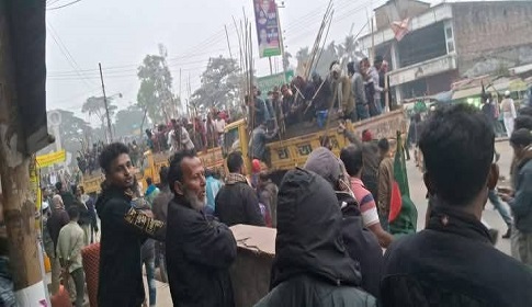 ফুলপুরে ছাত্রদলের প্রতিষ্ঠাবার্ষিকীতে ধাওয়া পাল্টা ধাওয়া