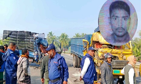 নড়াইলে পিকআপ-ট্রাকের মুখোমুখি সংঘর্ষে যুবক নিহত